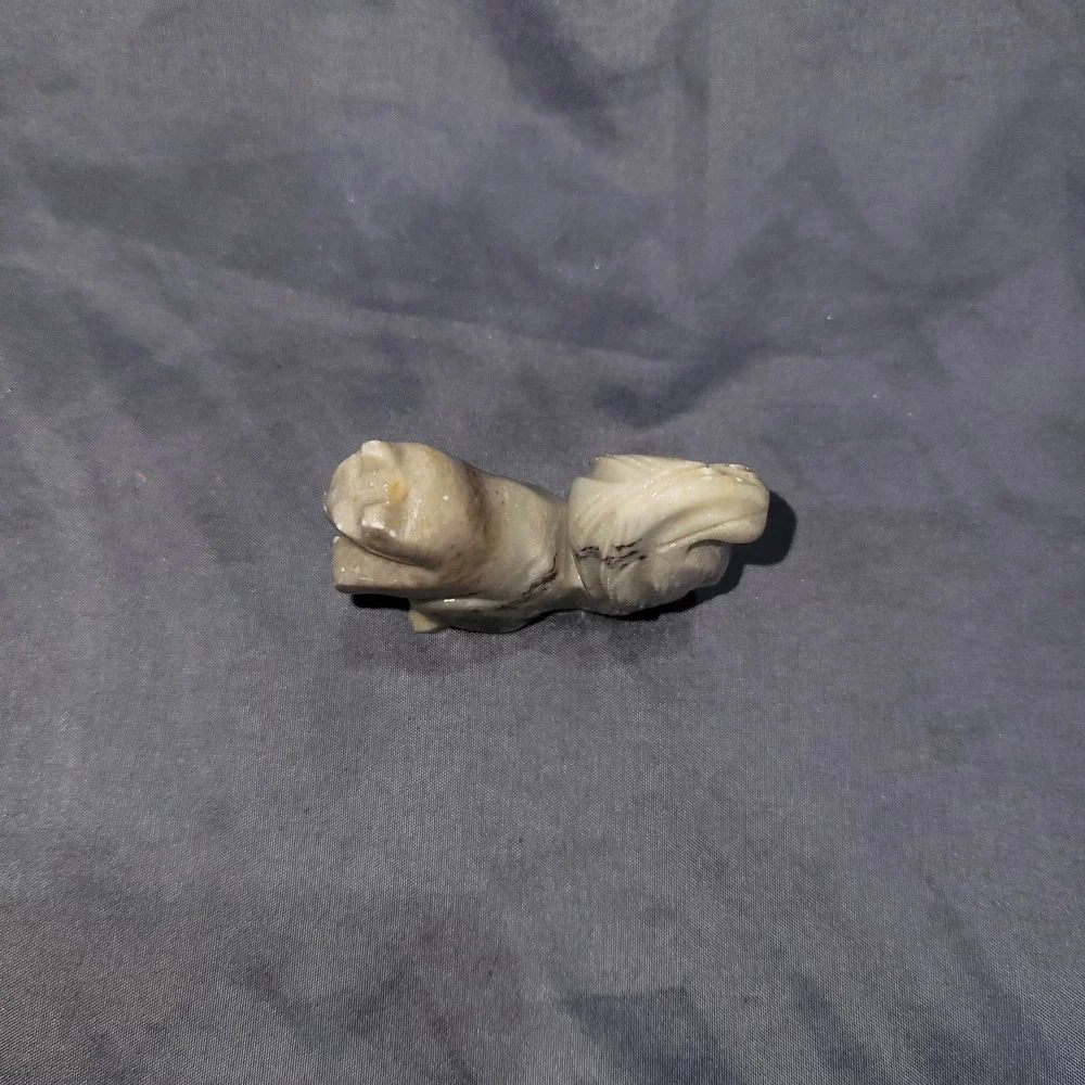 Vtg Hand Carved Brown Tan 2.5